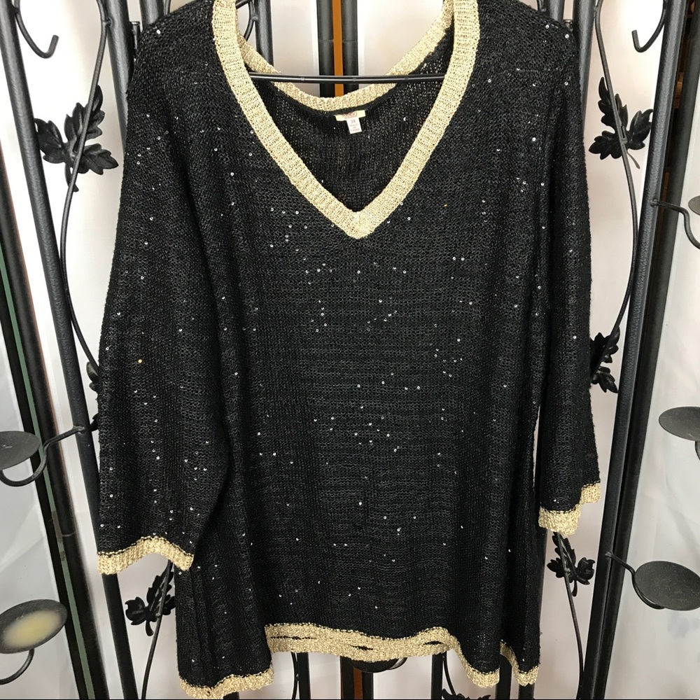 Reba 3X black and gold sweater